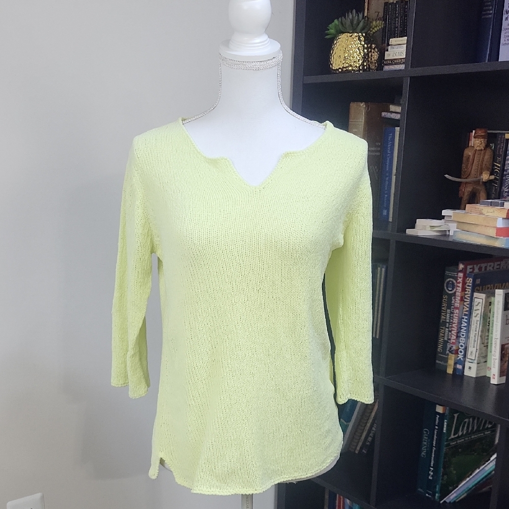 COLORADO CLOTHING Green Yellow Soft V-Neck 3/4 Sleeve Open Knit Sweater